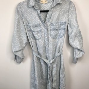 Anthropologie Cloth And Stone Chambray Denim Dress